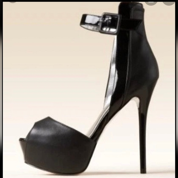 Bebe heels - Picture 7 of 7